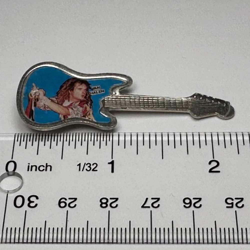 Van Halen David Lee Roth Guitar Lapel Pin Brooch‎ VTG Classic Rock & Roll